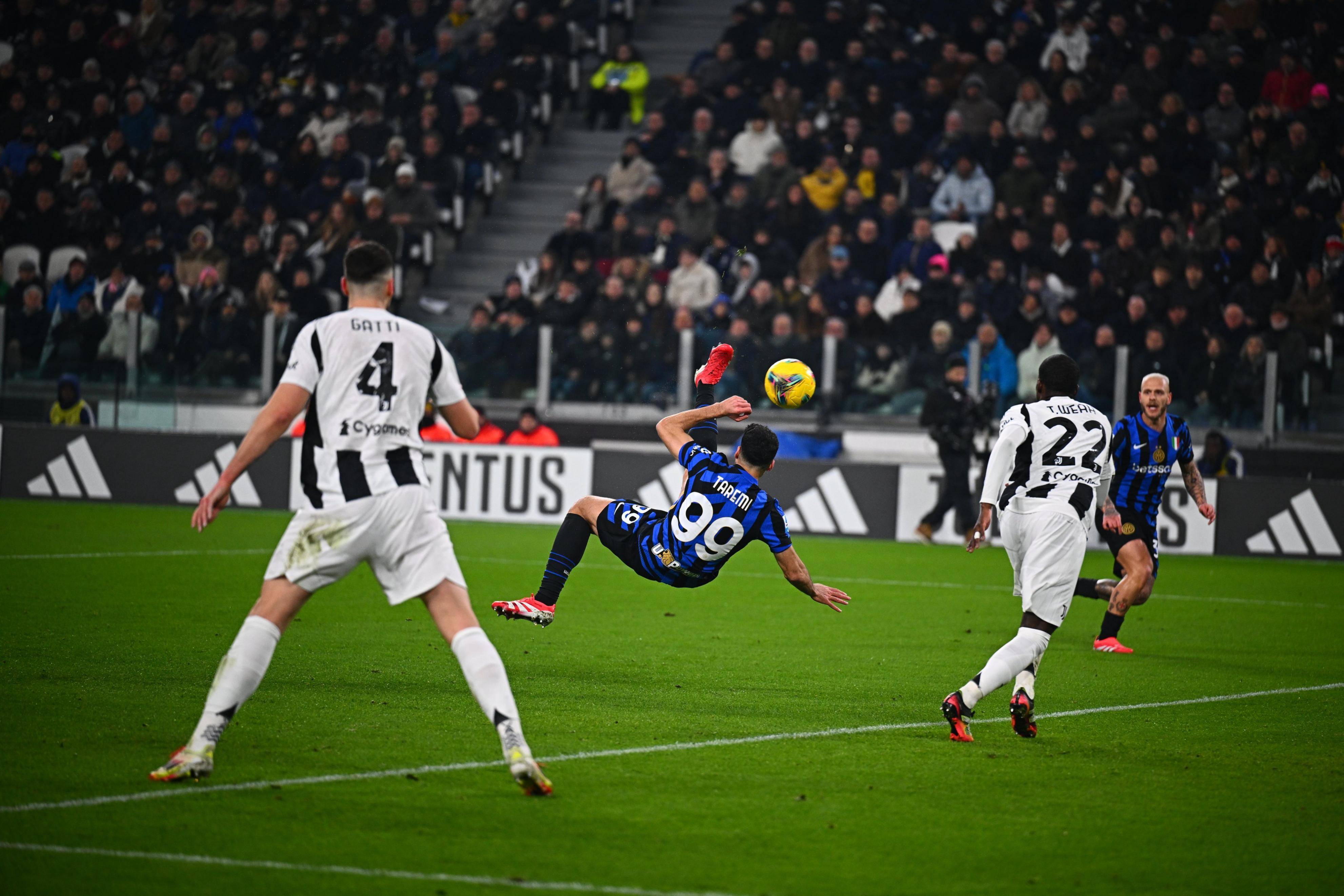 kaiyun-包含集结日那不勒斯扳平良机——德甲节点到来，信心回归，更衣室氛围转暖的词条