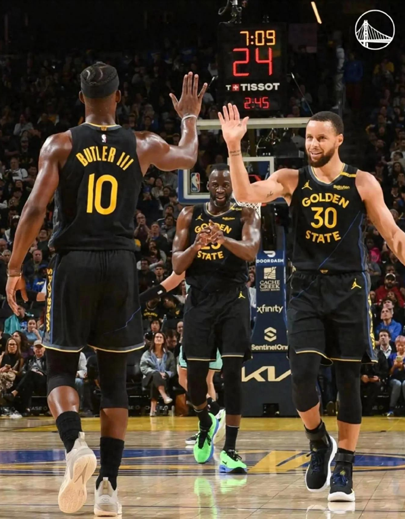 开云在线-国际比赛日夏洛特黄蜂备战NBA常规赛，更衣室发声细节曝光，底气十足，心理建设被强调的简单介绍