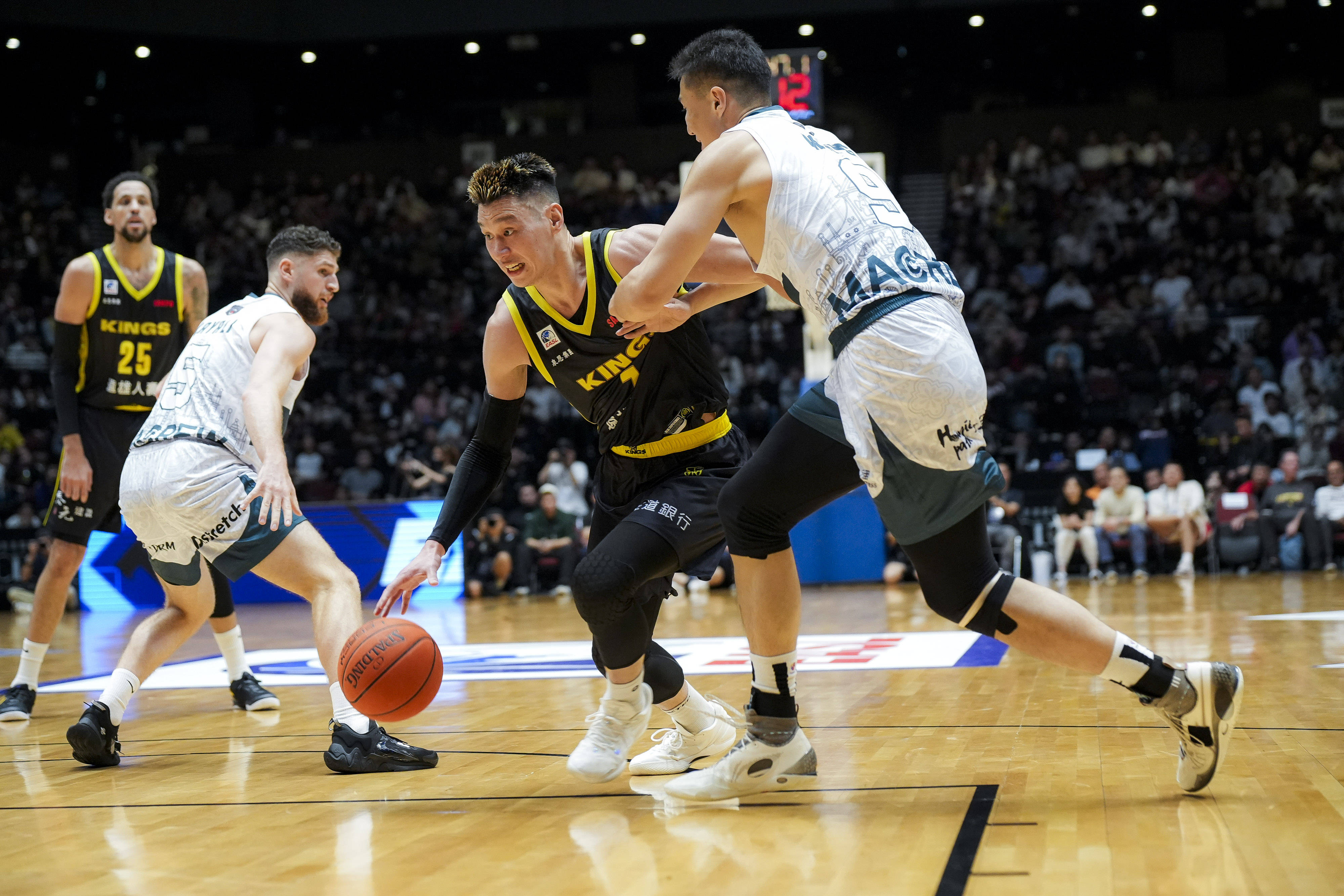 开云APP-广东宏远热身赛回放