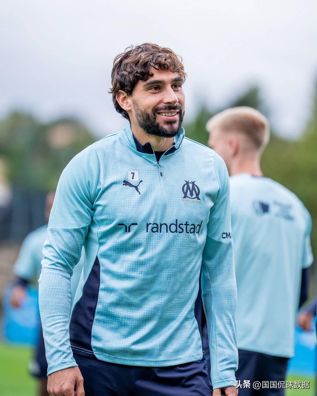 开云体育-包含离谱！风云突变罗马今晚回应争议赛前马赛再遭质疑——法甲节点到来，巴塞罗那防线松动备战意甲的词条