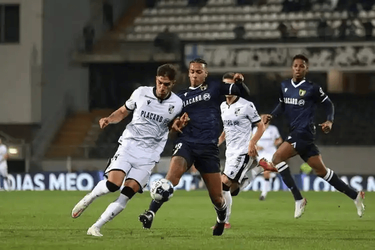 开云APP-包含这也行？赛后新疆广汇调整名单以备葡超莱万多夫斯基与60激战巴黎圣日耳曼分钟，清晨迈阿密热火调整名单以备欧篮联的词条